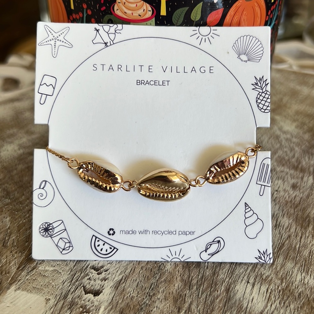 3/$20🎀 Starlite village shell bracelet adjustable